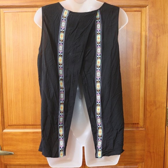 THML/ANTHROPOLOGIE  Art Effect Embroidered Top Size L Open Back Black NEW - Picture 6 of 15